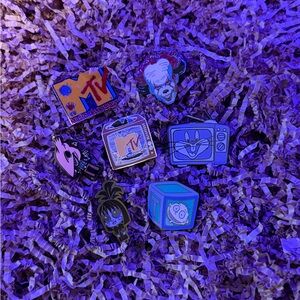 Assorted Loungefly Enamel Pins (7ct)